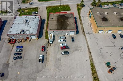Image #1 of Commercial for Sale at 119 Saunders Rd, Barrie, Ontario