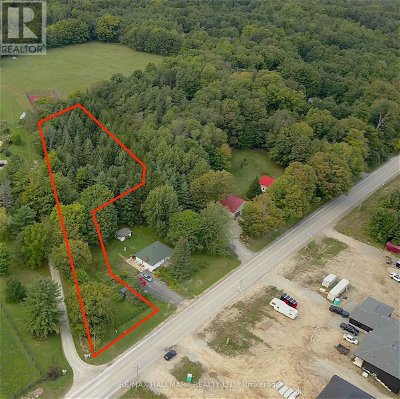 Image #1 of Commercial for Sale at 70 Moonstone Rd S, Oro-medonte, Ontario