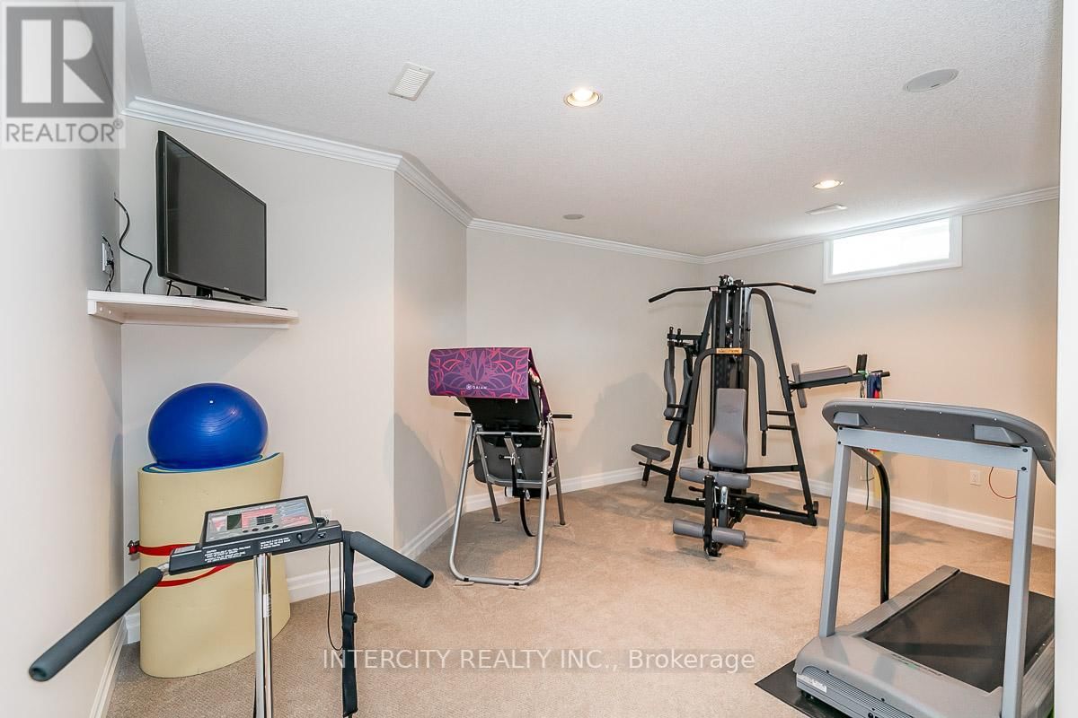 459 ABERDEEN BLVD Image 19