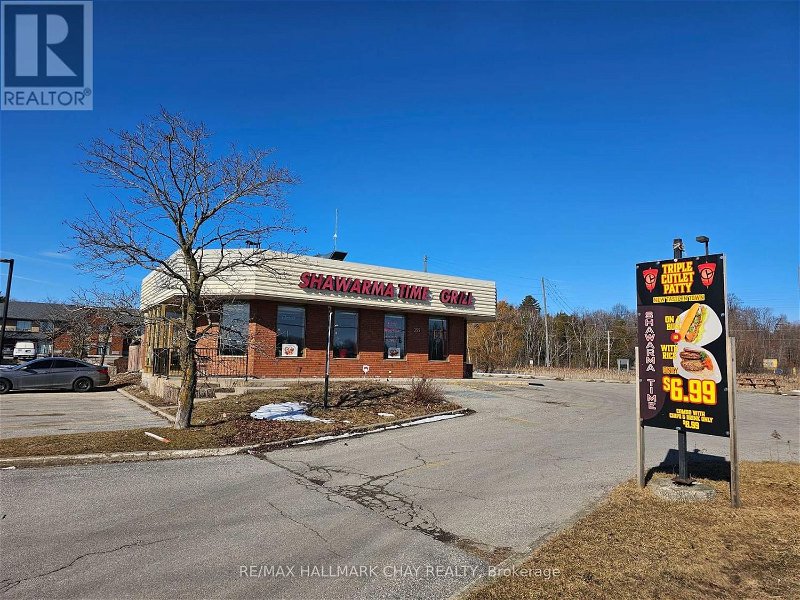 Image #1 of Restaurant for Sale at 355 Memorial Ave, Orillia, Ontario