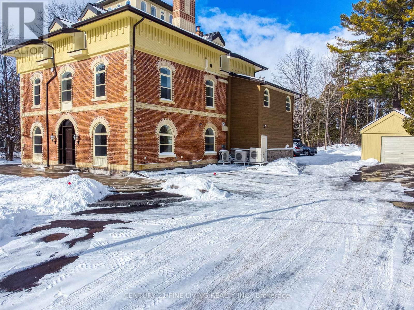 201 - 1614 RIDGE ROAD EAST Image 17