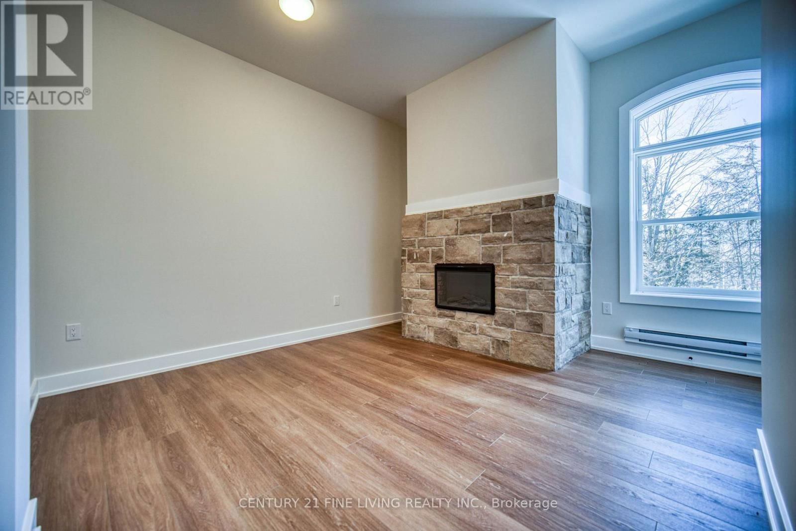 201 - 1614 RIDGE ROAD EAST Image 5