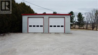 Image #1 of Commercial for Sale at 1904 Old Barrie Rd E, Oro-medonte, Ontario