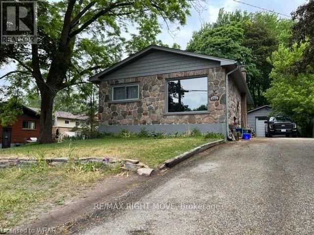 486 GILL ST S Image 1