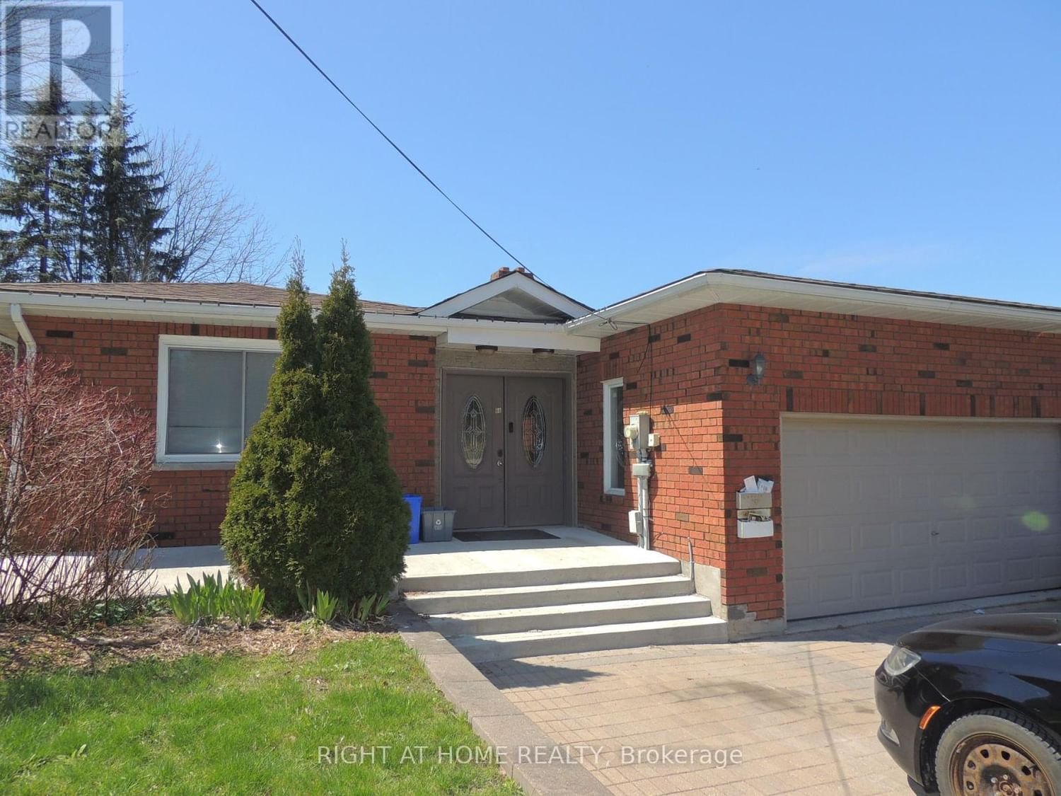 66 BAYVIEW DR Image 1