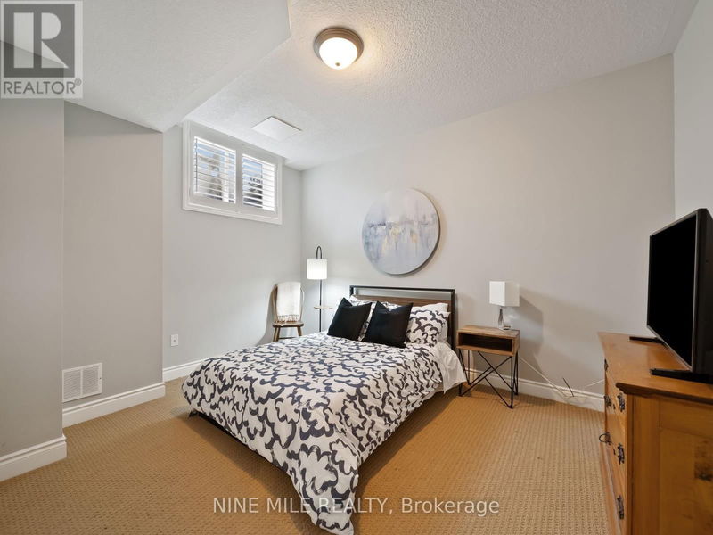  Unit 8 - 5 Invermara Court  Orillia, L3V8B4 | Image 30