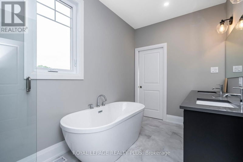 8 Navigator Road  Penetanguishene, L9M0W6 | Image 25