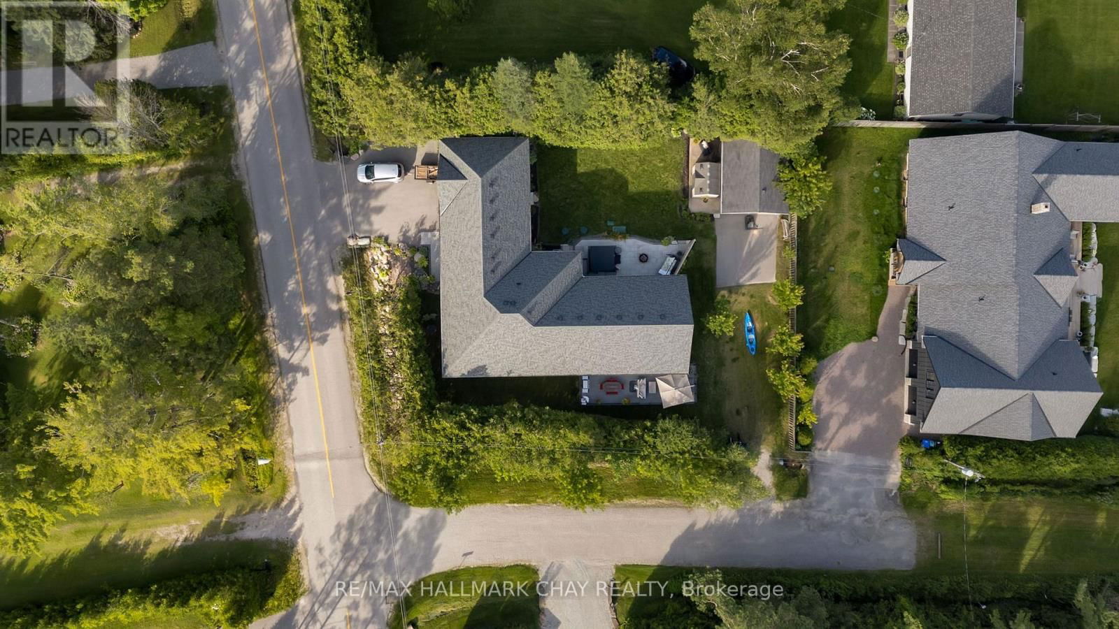 225 LAKESHORE ROAD W Image 34