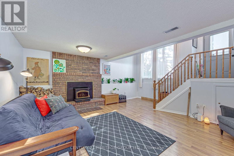 219 Burns Circle  Barrie (Letitia Heights), L4N6A5 | Image 14