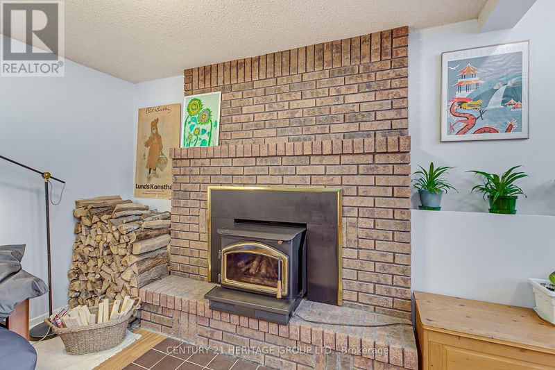 219 Burns Circle  Barrie (Letitia Heights), L4N6A5 | Image 15