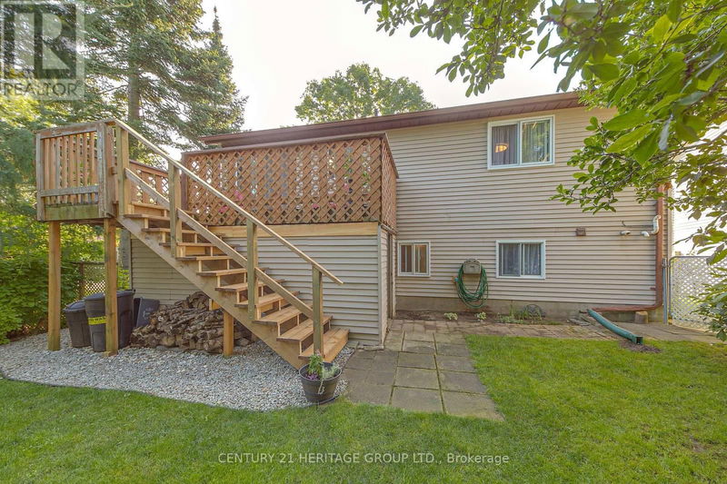 219 Burns Circle  Barrie (Letitia Heights), L4N6A5 | Image 21