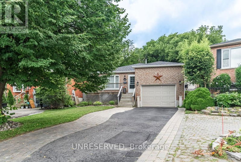 36 Engel Crescent  Barrie (Letitia Heights), L4N6K5 | Image 1