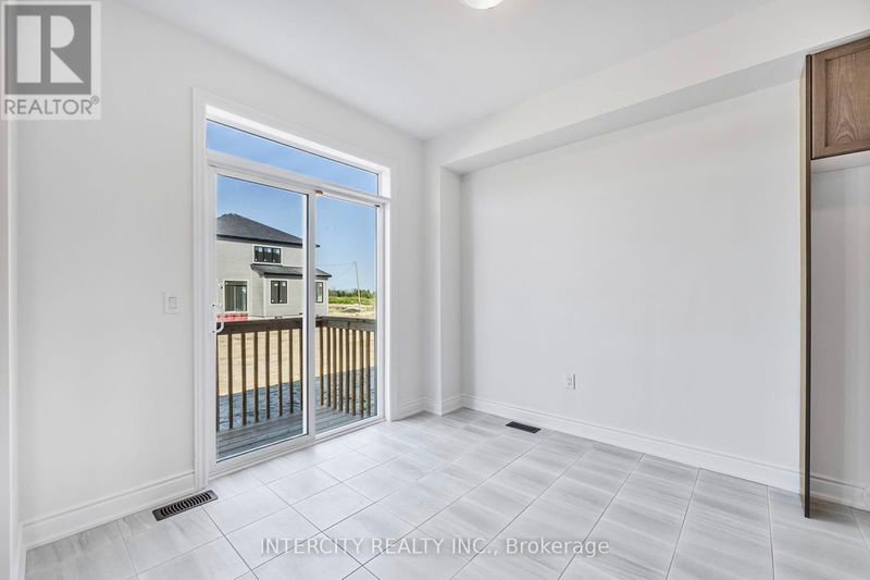 17 Mission Street  Wasaga Beach, L9Z0L8 | Image 13