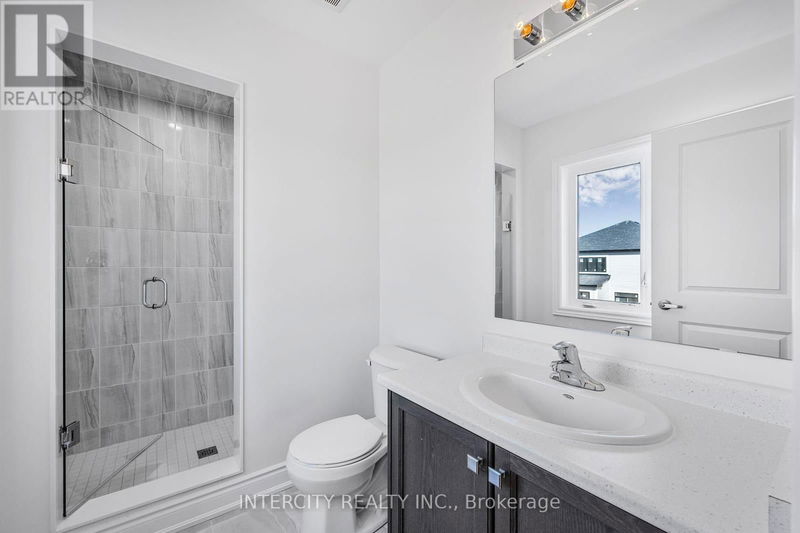 17 Mission Street  Wasaga Beach, L9Z0L8 | Image 27