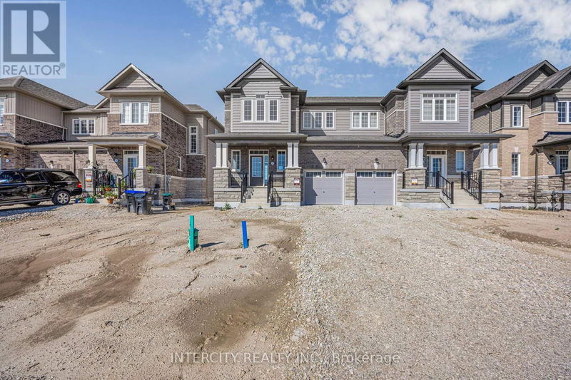 17 Mission Street  Wasaga Beach, L9Z0L8 | Image 3