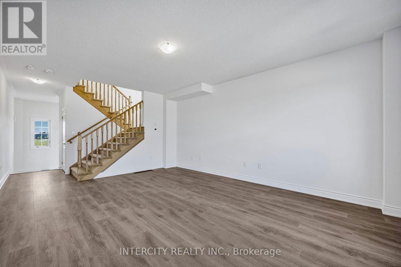 9 Mission Street  Wasaga Beach, L9Z0L8 | Image 19