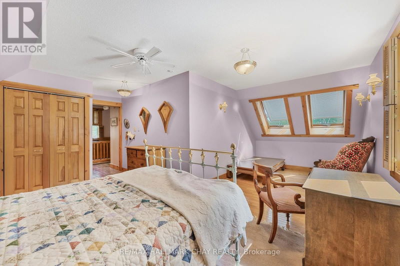 209 Bay Street  Oro-Medonte (Shanty Bay), L0L2L0 | Image 31