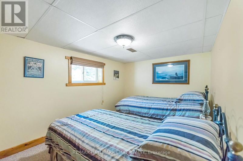 209 Bay Street  Oro-Medonte (Shanty Bay), L0L2L0 | Image 33