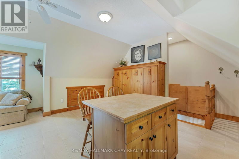 209 Bay Street  Oro-Medonte (Shanty Bay), L0L2L0 | Image 38