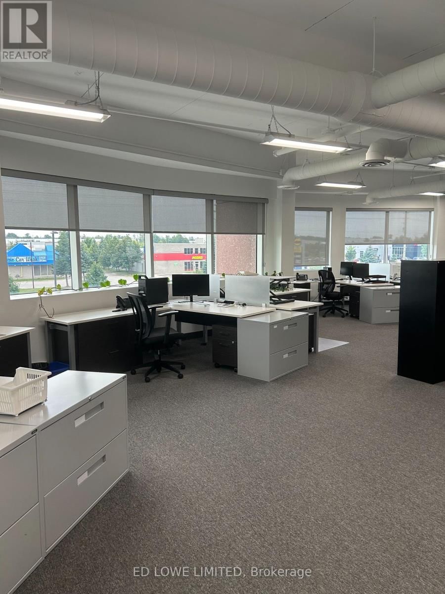 #200 - 222 MAPLEVIEW DRIVE WEST Image 24