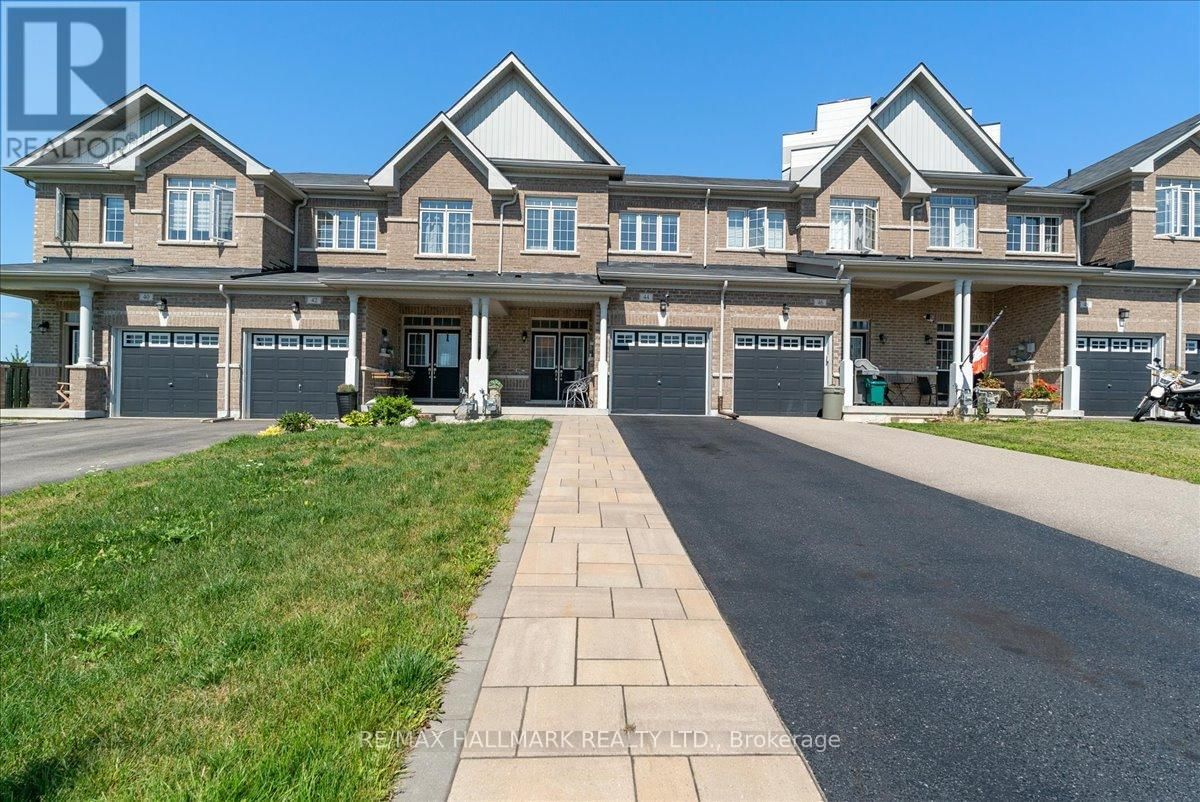 44 SNELGROVE CRESCENT Image 2