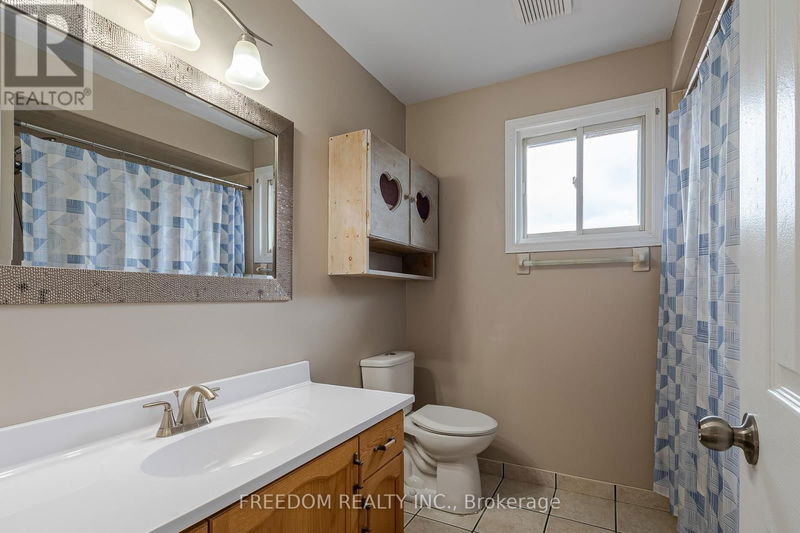 94 Lewis Drive  Orillia, L3V7R8 | Image 24