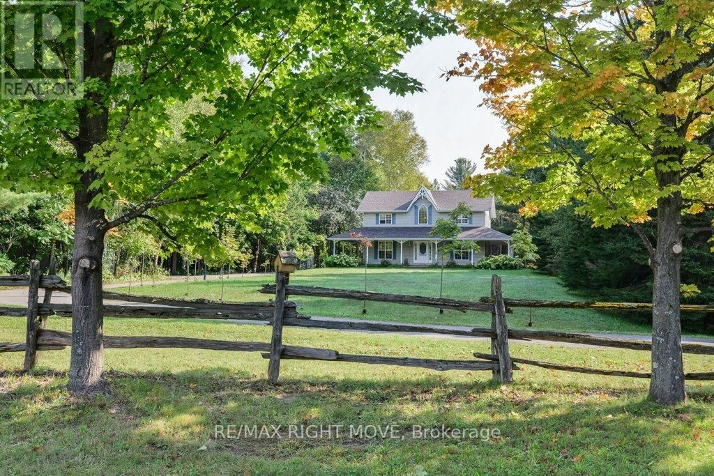 1390 WARMINSTER SIDEROAD Image 1
