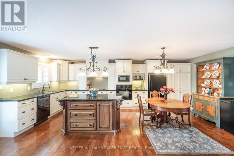 16 St Amant Road  Penetanguishene, L9M0A1 | Image 6