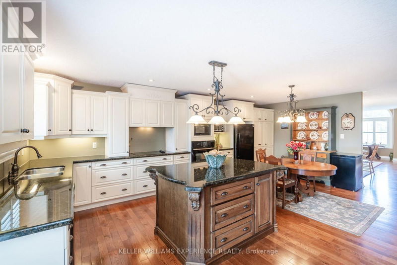 16 St Amant Road  Penetanguishene, L9M0A1 | Image 7