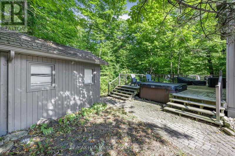 37 Pine Ridge Trail  Oro-Medonte (Horseshoe Valley), L4M4Y8 | Image 34