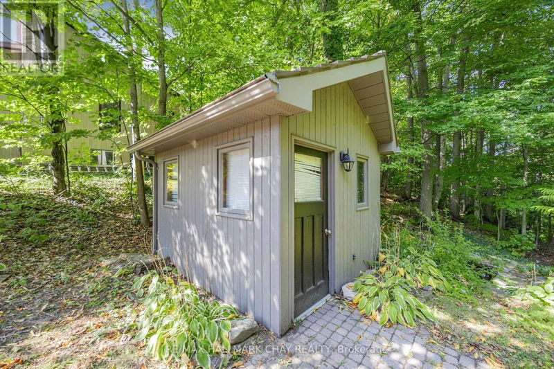 37 Pine Ridge Trail  Oro-Medonte (Horseshoe Valley), L4M4Y8 | Image 37