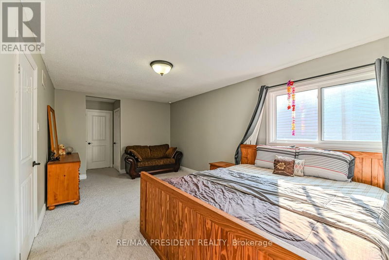 112 Browning Trail  Barrie (Letitia Heights), L4N6R3 | Image 18