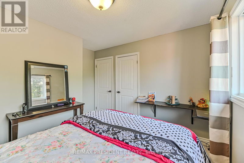 112 Browning Trail  Barrie (Letitia Heights), L4N6R3 | Image 24