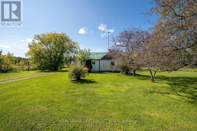 3828 George Johnston Road  Springwater, L4M4S4 | Image 4