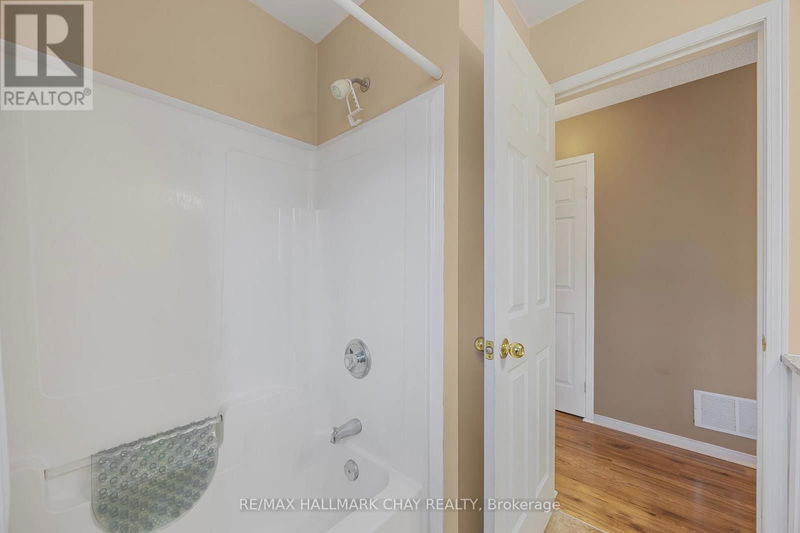 16 Butternut Drive  Barrie (Holly), L4N0E2 | Image 21