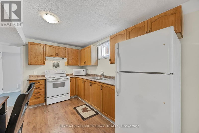 16 Butternut Drive  Barrie (Holly), L4N0E2 | Image 24