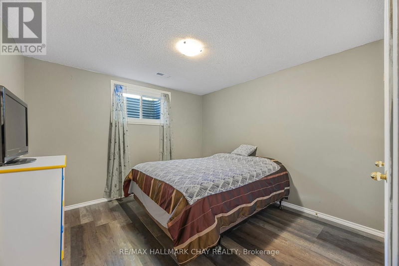 16 Butternut Drive  Barrie (Holly), L4N0E2 | Image 30