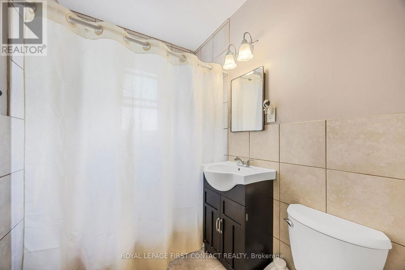 137 Vancouver Street  Barrie (Codrington), L4M4M5 | Image 20