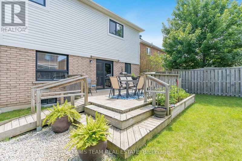 30 Connaught Lane  Barrie (Innis-Shore), L4M0A6 | Image 22