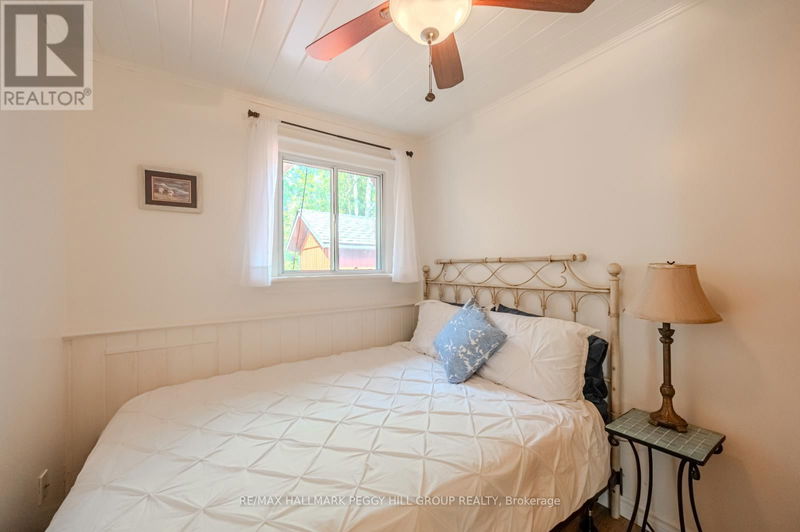 23 Pops Lane  Wasaga Beach, L9Z2X7 | Image 9