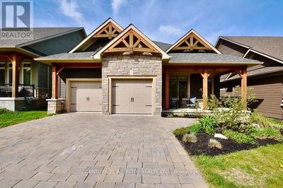 32 Landscape Drive  Oro-Medonte (Horseshoe Valley), L0L2L0 | Image 1