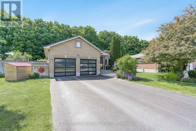 72 Oxley Drive  Penetanguishene, L9M1W4 | Image 1