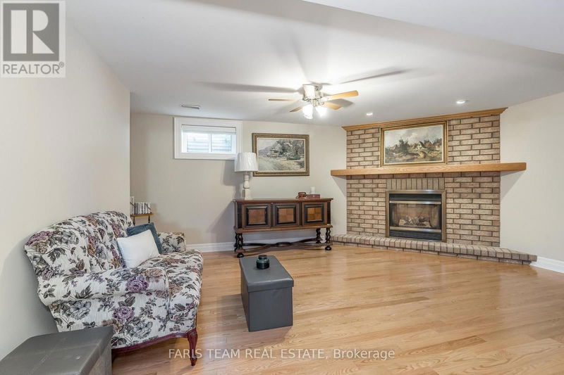 72 Oxley Drive  Penetanguishene, L9M1W4 | Image 17