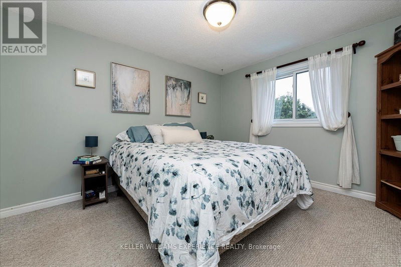 3 Sinclair Court  Barrie (Sunnidale), L4N5X8 | Image 18