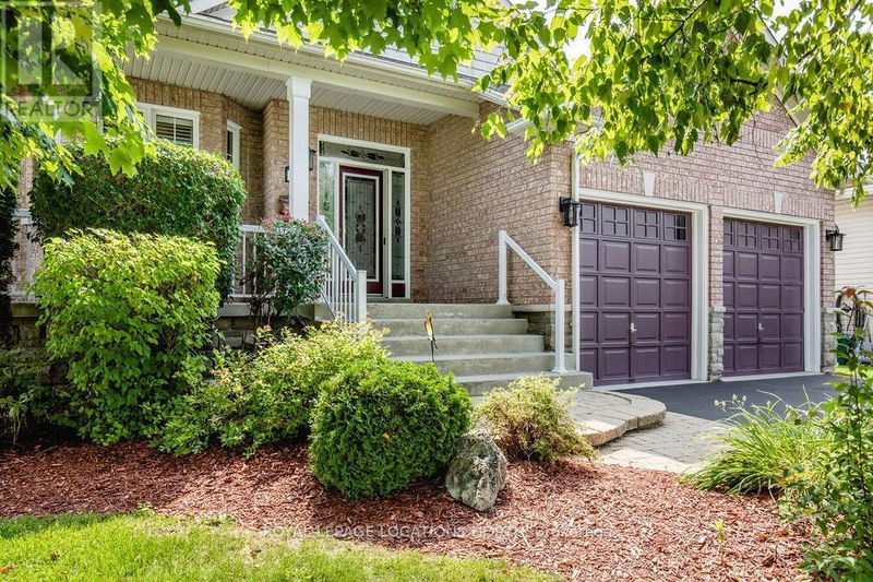 25 Masters Lane  Wasaga Beach, L9Z1S8 | Image 3