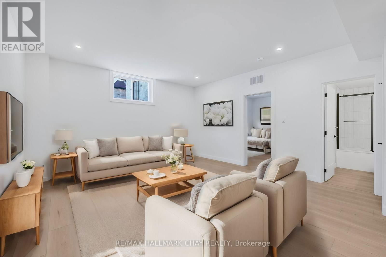 21 HEATHERWOOD DRIVE Image 32