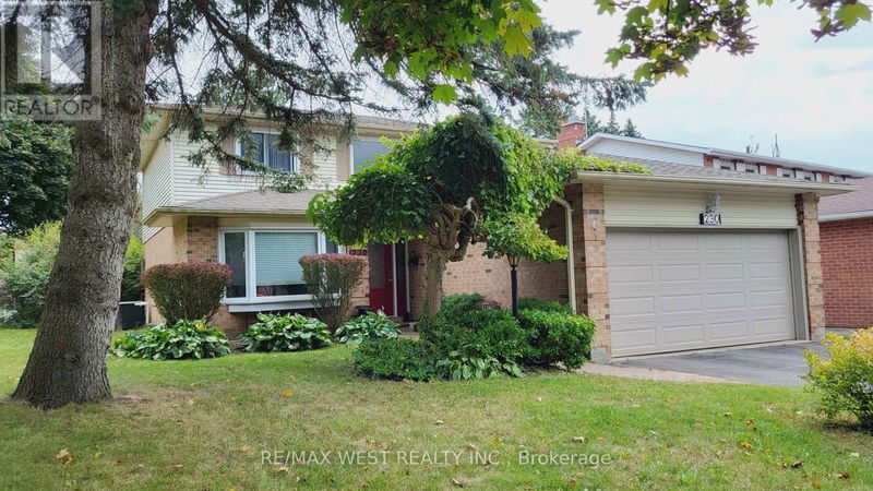 230 Browning Trail  Barrie (Letitia Heights), L4N5J7 | Image 1