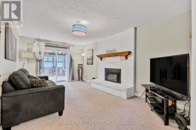 230 Browning Trail  Barrie (Letitia Heights), L4N5J7 | Image 10