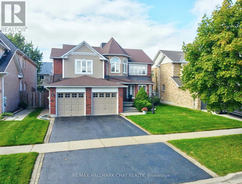 54 Cloughley Drive  Barrie (Northwest), L4N9T3 | Image 2