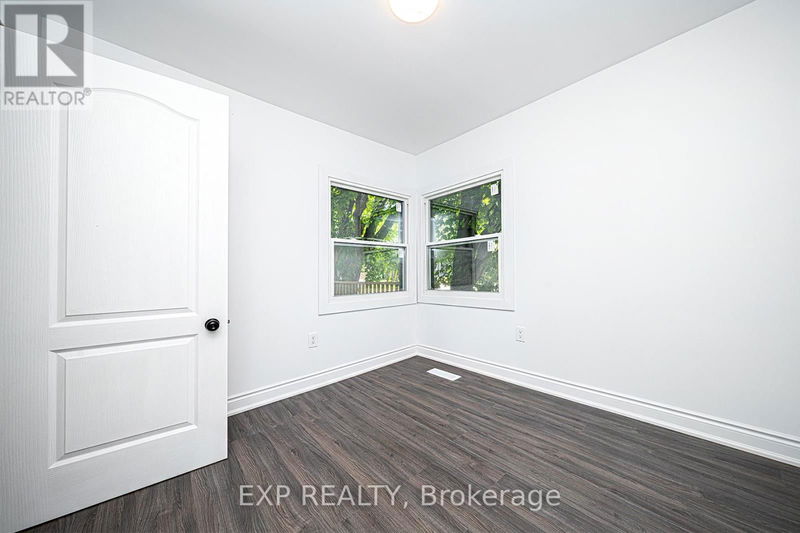 245 Front Street South Orillia, L3V4T1 | Image 21